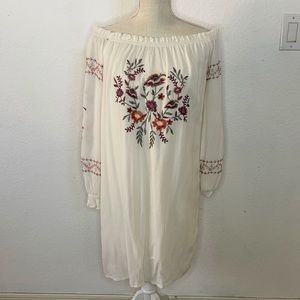 Boho off/on shoulder cream midi dress size XS floral stitching design.